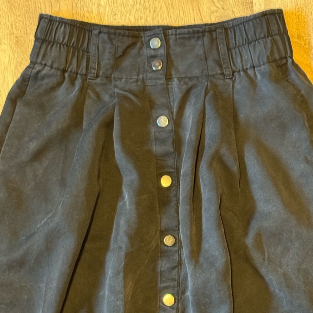 Ann Taylor A-Line Button Front Midi Skirt Sueded Black Size 0 100% Lyocell - Picture 8 of 8